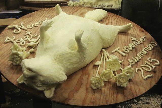 Stirling Creamery, which next month becomes part of dairy co-op Gay Lea Foods, is a sponsor of the butter sculpture displays at Toronto’s Canadian National Exhibition (CNE), including this sculpted butter tribute to city internet star Dead Raccoon TO. (StirlingCreamery.com)
