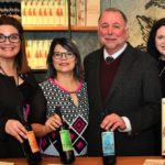 Quebec’s Agriculture Minister Pierre Paradis announced funding for L’Arterre at winery Cassis Monna et Filles of St-Pierre-de-l’Ile-d’Orleans, Que., accompanied by (l-r) Catherine et Anne Monna and Land Bank agent Leslie Carbonneau and other dignitaries. (Groupe CNW/MAPAQ)