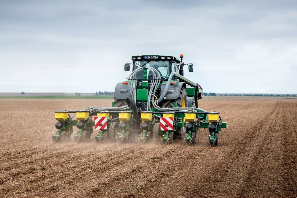 (Deere.com)
