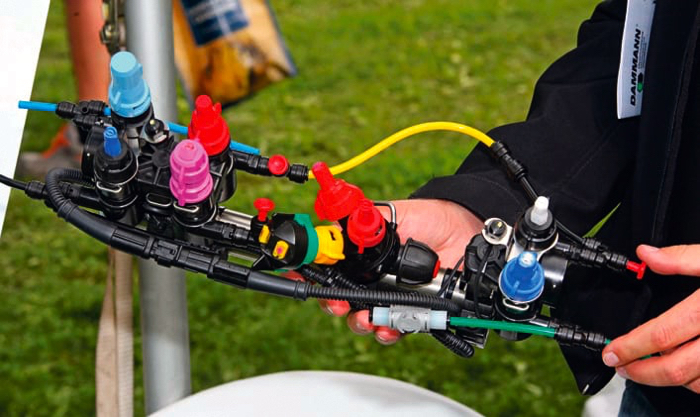 Options for the nozzles include two or four unit, electronically selectable banks, or multi-nozzle manually selected units.