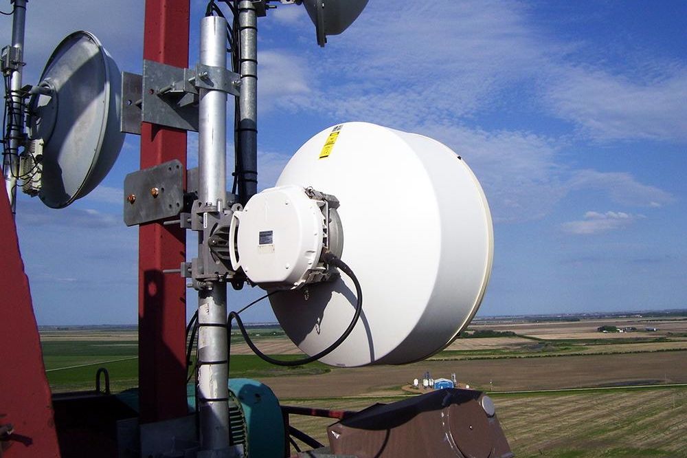 A YourLink tower outside Weyburn, Sask. (YourLink.ca)
