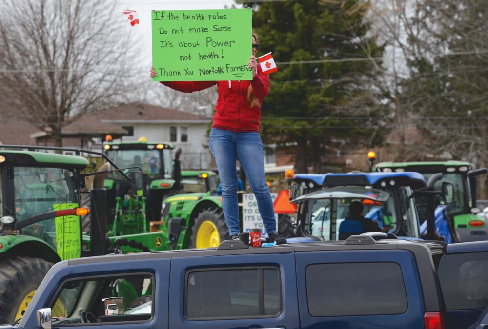 ￼Protesters think that rules for workers introduced by the province are inconsistent with federal guidelines and impractical.