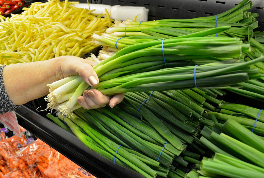 Canadians have been reaching for local food during the pandemic, but marketing of more than Canadian produce would be welcome, says a Nourish Food Marketing report.