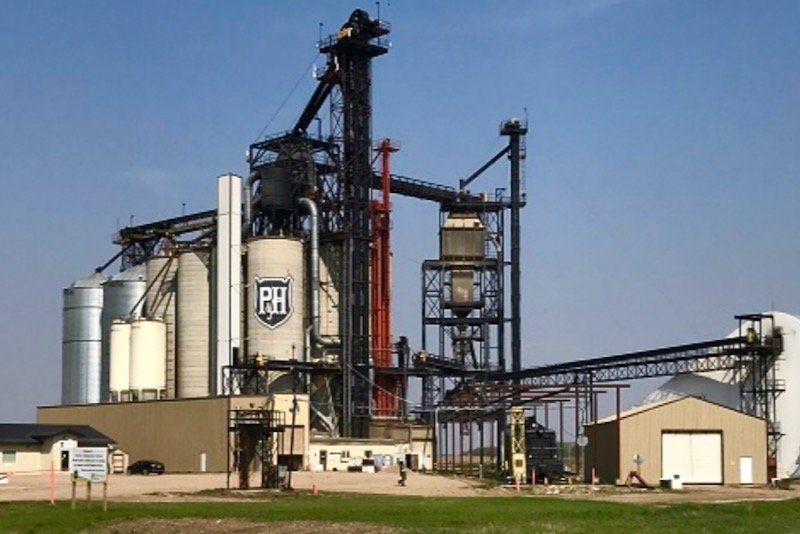 Parrish and Heimbecker’s existing grain elevator at Yorkton, Sask. (ParrishandHeimbecker.com)
