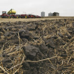 American scientists have found that measuring the amount of carbon dioxide released after wetting a sample of dry soil and letting it sit for one day is a good way to determine soil health.