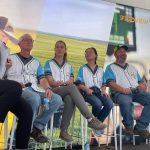 Bayer’s “canola dream team” at Ag in Motion (l-r): panel moderator and DeKalb campaign marketing lead Nikki Vercaigne with Dale Burns, Liz Simpson, Xuehua Zhang, Tim Darragh and Tim Gardner. Photo: Dave Bedard