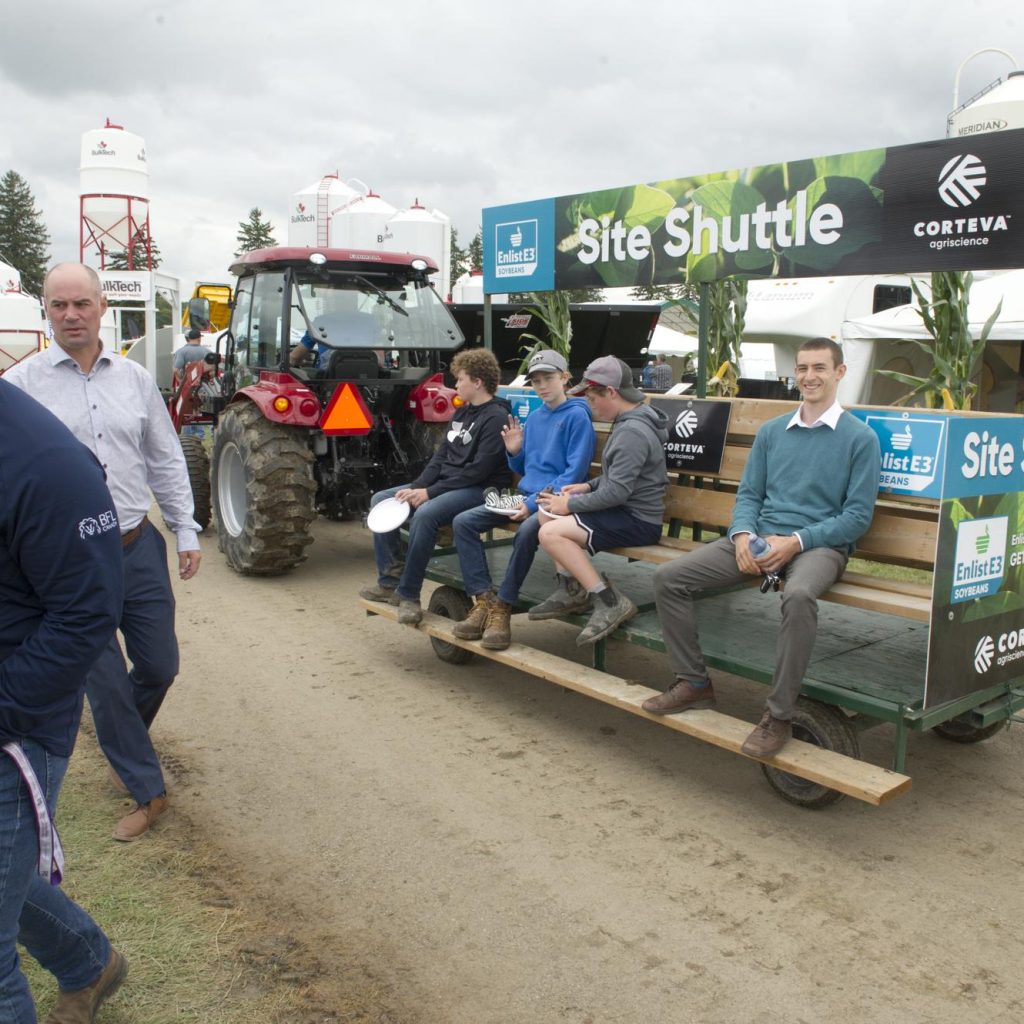 Tractor-driven shuttle ride