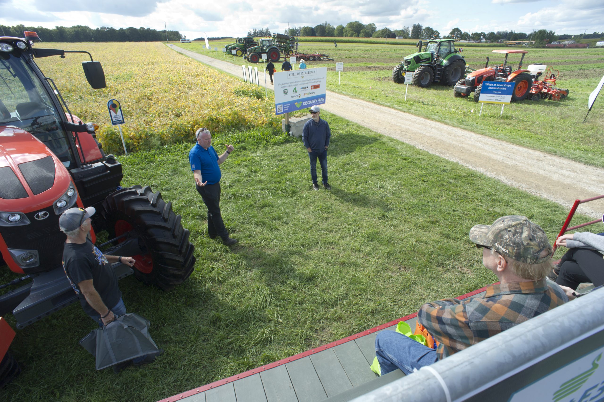 Discovery Farm Demonstration Research Tour