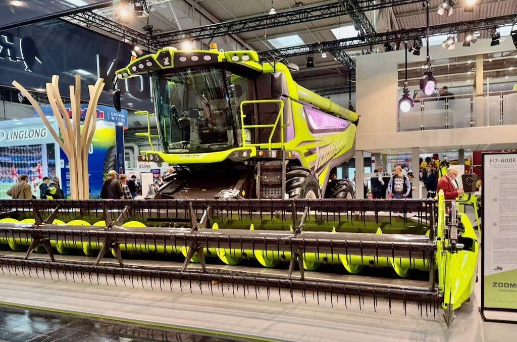 Zoomlion's concept diesel-electric drive combine at Agritechnica 2025. Photo: John Greig