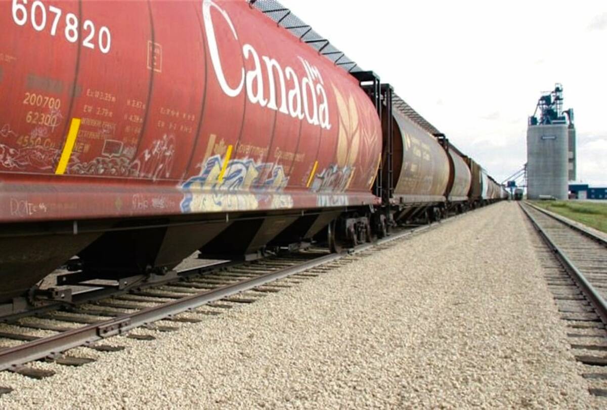 “A bumper 2025 harvest and strong global demand meant that grain shipments by rail remained strong throughout the year,” StatCan said. Photo: File
